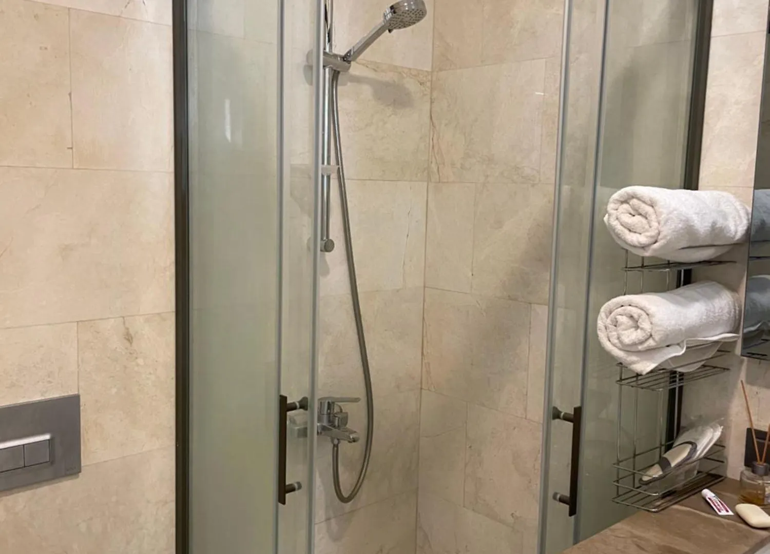 Luxury Fully Furnished Apartment Estambul