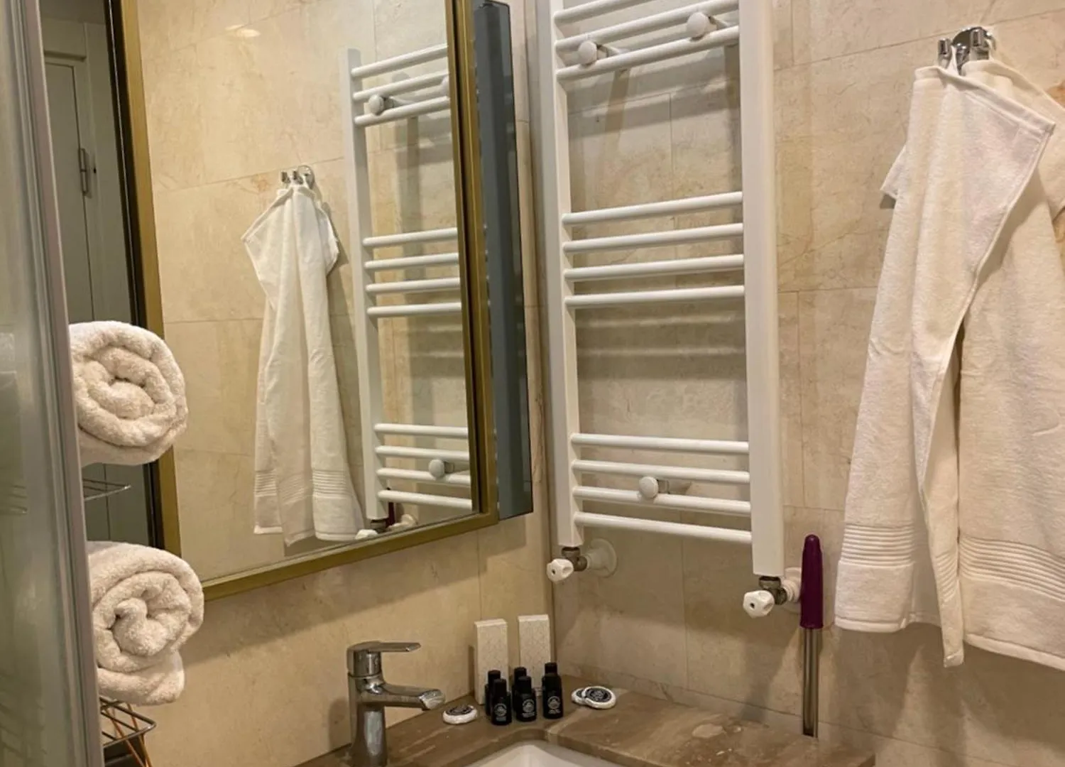 Luxury Fully Furnished Apartment Estambul